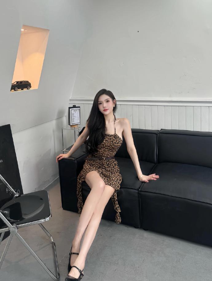 后窗 封面