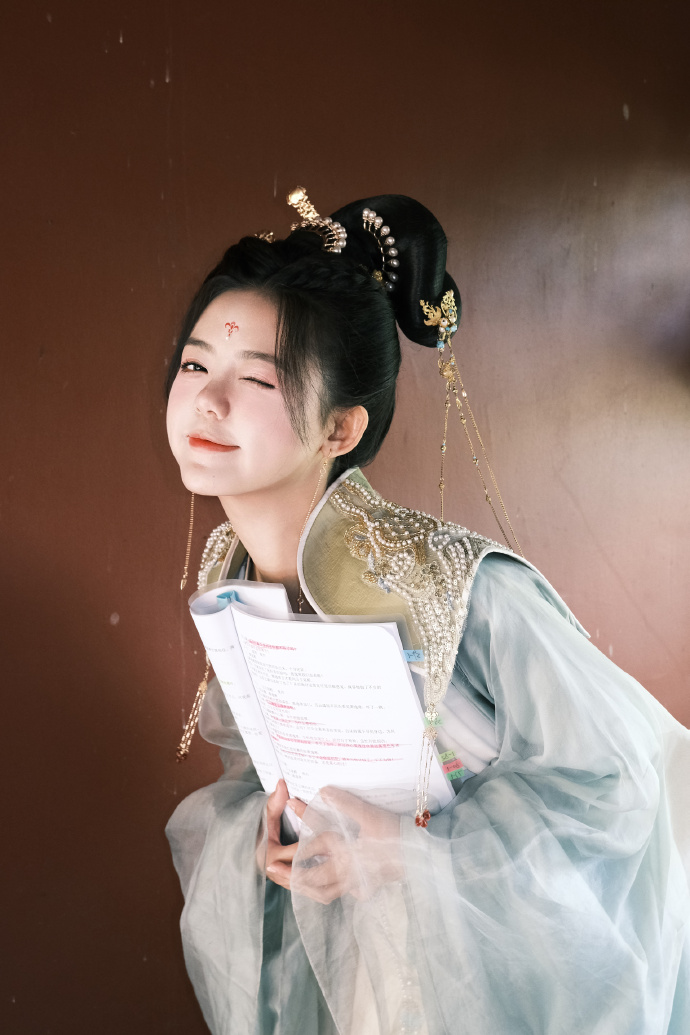 年会不能停